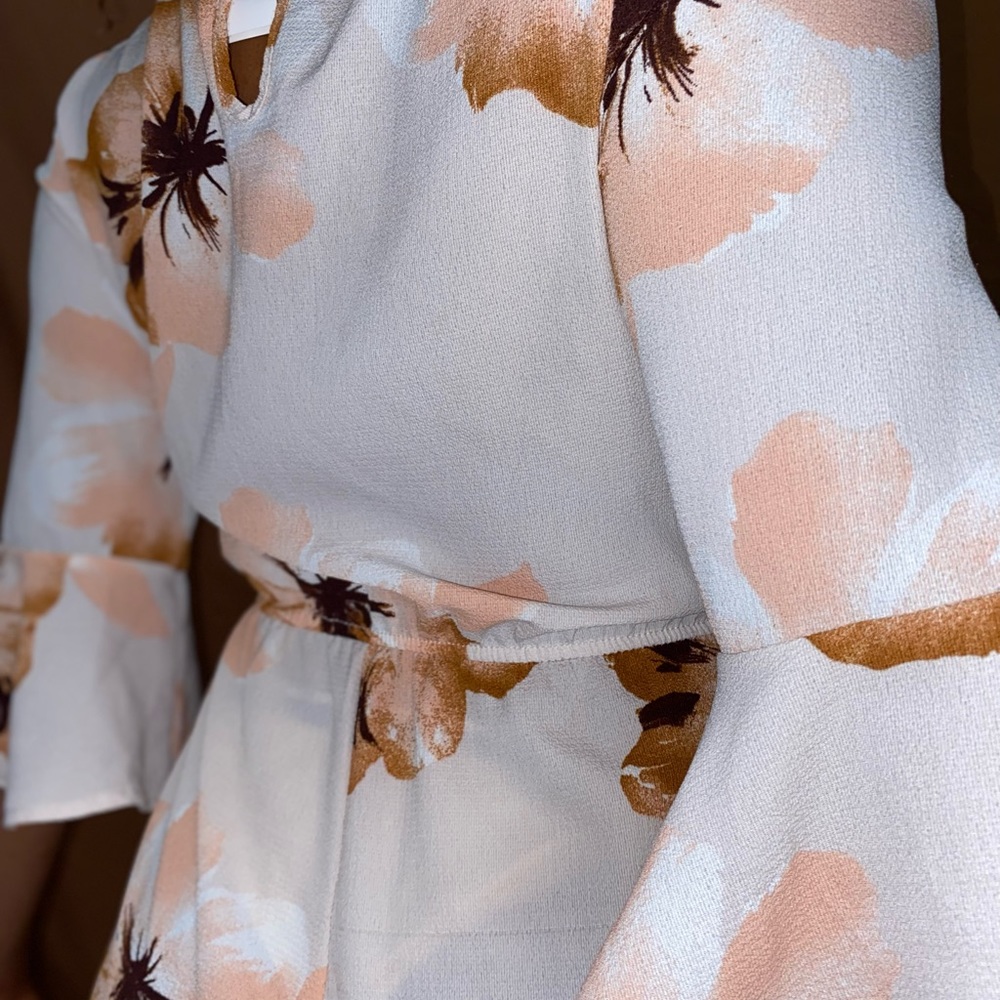 FLORAL ROMPER - Picture 6 of 6